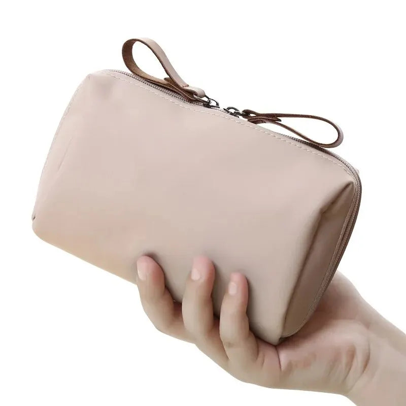 2025 New Women Cosmetic Bag Solid Colour Korean Style Makeup Bag Pouch Toiletry Bag Waterproof Makeup Organizer Case Luxury Bag