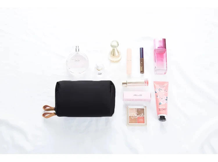 2025 New Women Cosmetic Bag Solid Colour Korean Style Makeup Bag Pouch Toiletry Bag Waterproof Makeup Organizer Case Luxury Bag