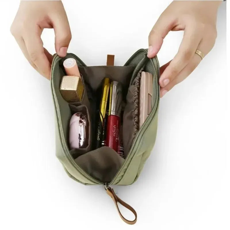 2025 New Women Cosmetic Bag Solid Colour Korean Style Makeup Bag Pouch Toiletry Bag Waterproof Makeup Organizer Case Luxury Bag