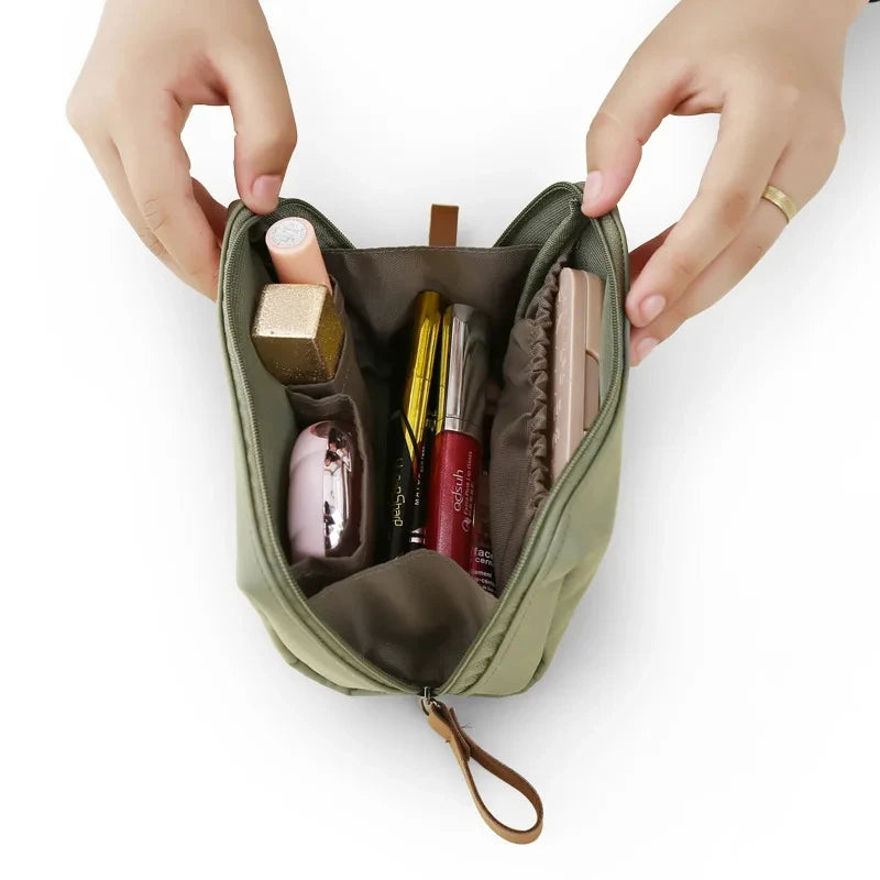2025 New Women Cosmetic Bag Solid Colour Korean Style Makeup Bag Pouch Toiletry Bag Waterproof Makeup Organizer Case Luxury Bag