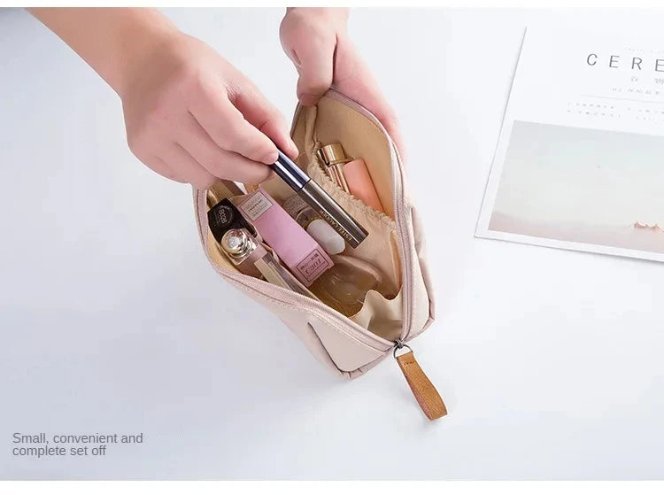 2025 New Women Cosmetic Bag Solid Colour Korean Style Makeup Bag Pouch Toiletry Bag Waterproof Makeup Organizer Case Luxury Bag